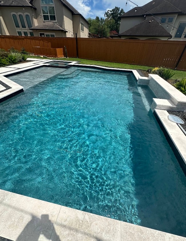 Luxury residential pool in Richmond, TX